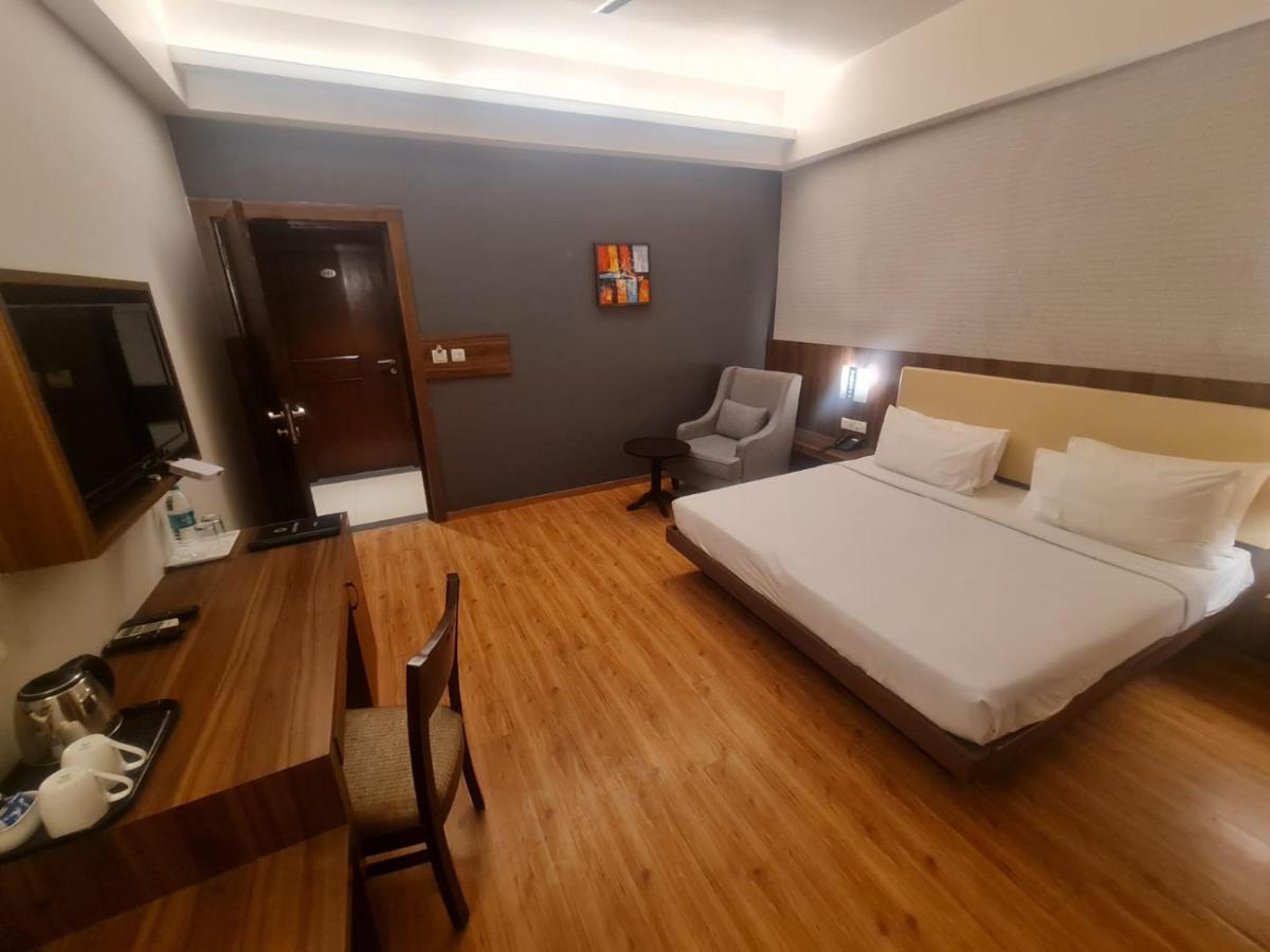 Hotel Lemon Park Haldwāni Exterior foto